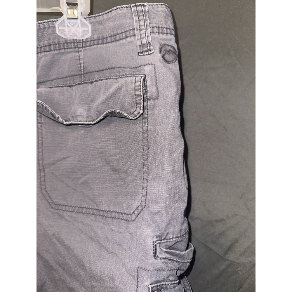 Magellan Outdoors Men's Cargo Shorts Size 36W Gray Cotton Casual Outdoor Utility - Picture 4 of 5